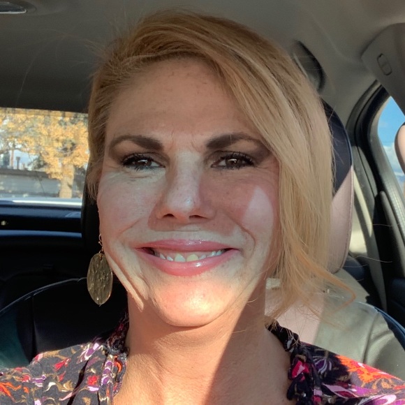 Meet your Posher, Janette - Picture 4 of 8